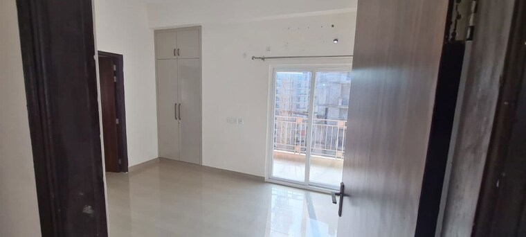Room, dlf phase ii 3 Bedroom 1935 Sq.Ft. Independent House In Dlf Phase ii Gurgaon 9759267