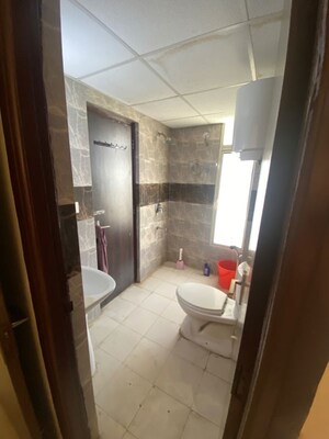 Bathroom in 3 BHK Independent House at Dlf Phase ii – for Sale