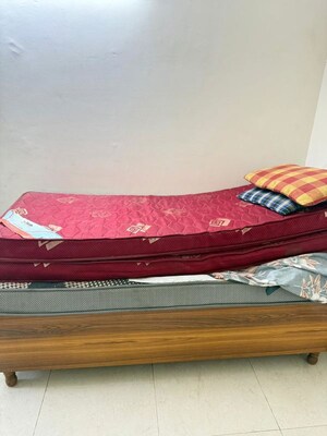 Bedroom in 4 BHK Apartment at Sindhu Bhavan Road – for Rent