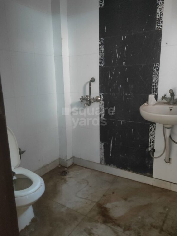 Bathroom, chattarpur 2 Bedroom 870 Sq.Ft. Builder Floor In Chattarpur Delhi 9762298