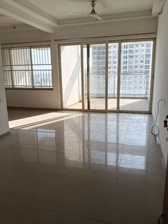 2 BHK + Extra Room Apartment For Rent in Kolte Patil Life Republic