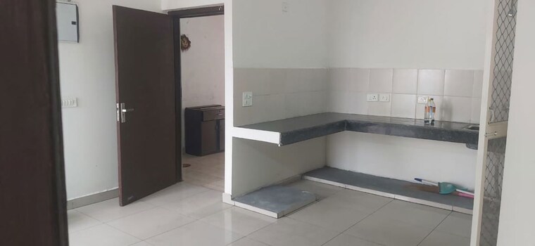 Kitchen, dlf phase ii 3 Bedroom 1600 Sq.Ft. Independent House In Dlf Phase ii Gurgaon 9759308