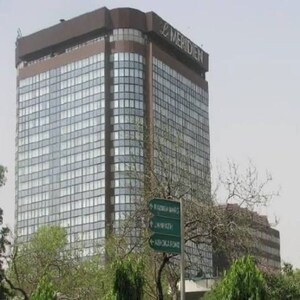  Office Space – Exterior View View at Meridian Apartment Andheri, Veera Desai Road - for Rent