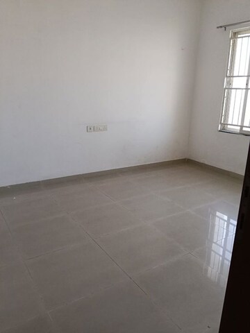 Room in 2 BHK Apartment at Kolte Patil Life Republic, Hinjewadi – for Rent