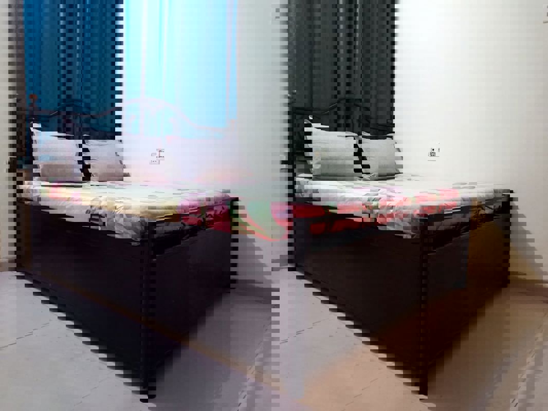 Pg For Rent in Brahmand Phase 1