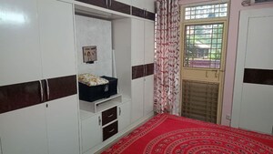 Bedroom in 3 BHK Independent House at Dlf Phase ii – for Sale