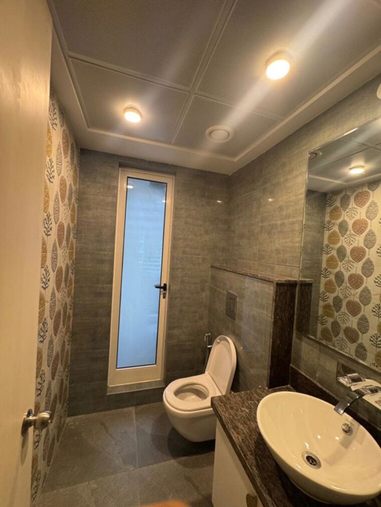 Bathroom, k-raheja-corp-vivarea 3.5 Bedroom 2890 Sq.Ft. Apartment In Koramangala Bangalore 9762734