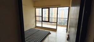 Room in 2 BHK Apartment at OP Floridaa, Sector 82 – for Rent