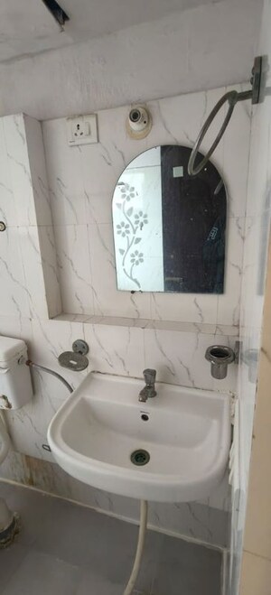 Bathroom in 2 BHK Apartment at OP Floridaa, Sector 82 – for Rent