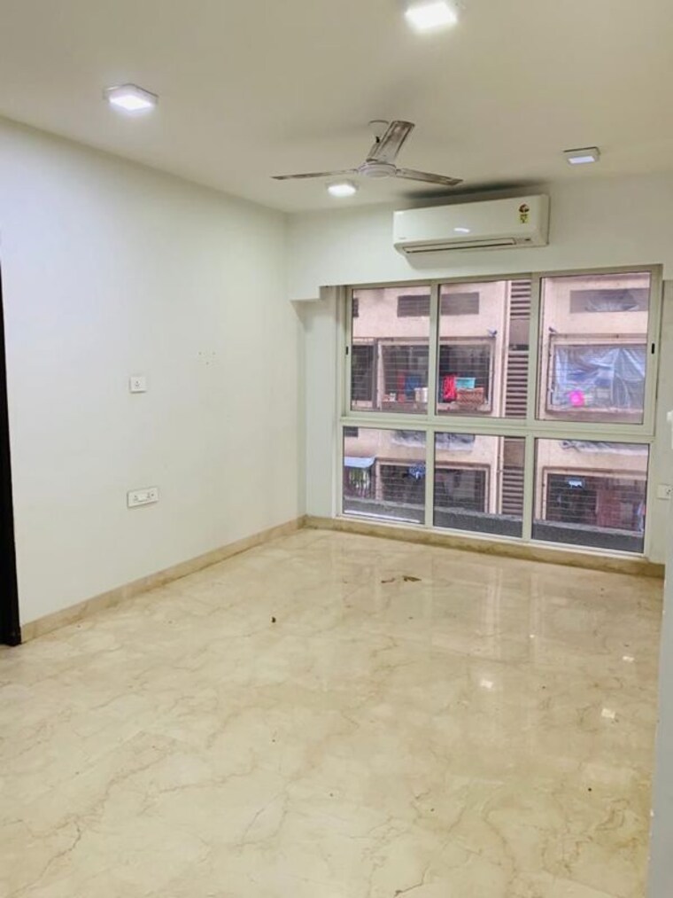 Room, sanjay colony 2 Bedroom 162 Sq.Yd. Builder Floor In Sanjay Colony Delhi 9762801