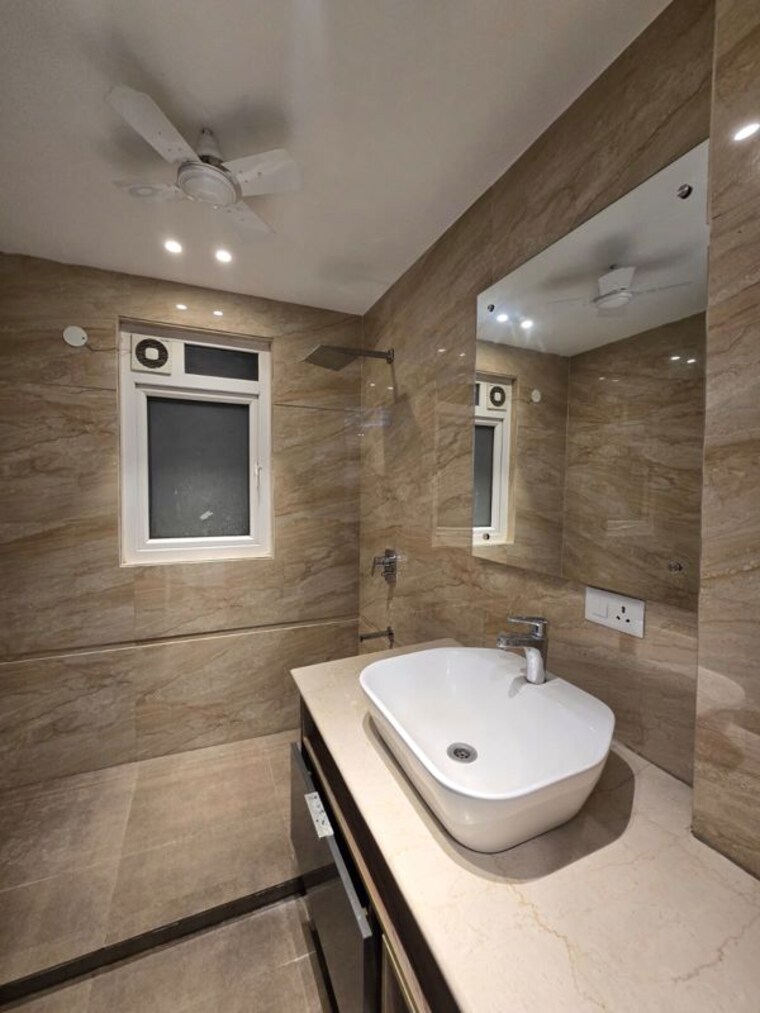 Bathroom, ansal-sushant-lok-i 3.5 Bedroom 2200 Sq.Ft. Builder Floor In Sector 43 Gurgaon 9762856