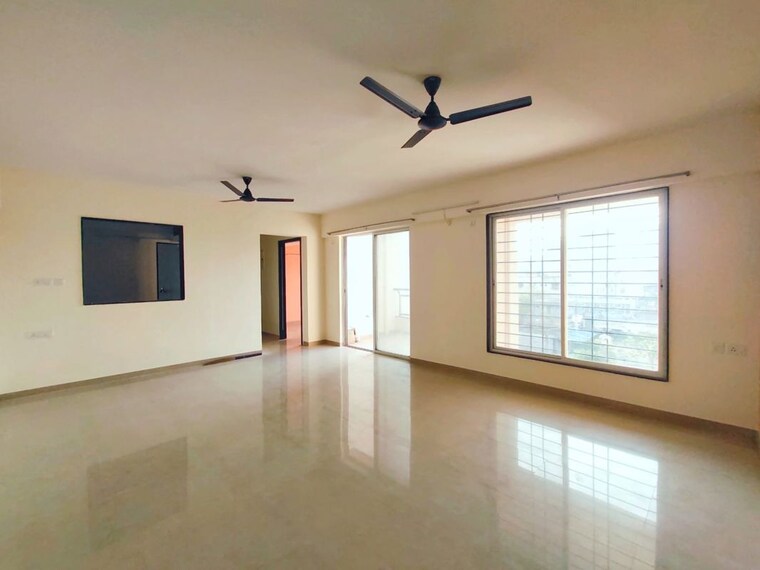 Room, hrt-lake-view 3 Bedroom 1210 Sq.Ft. Apartment In Kasarsai Pune 9762873