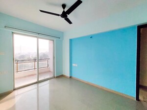 Room in 3 BHK Apartment at HRT Lake View, Kasarsai – for Rent
