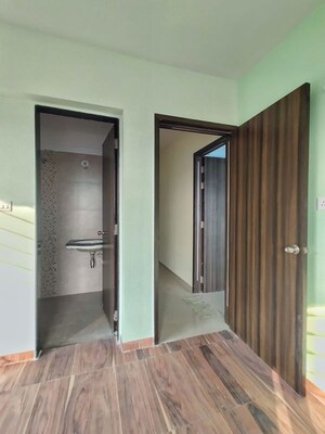 Room in 3 BHK Apartment at HRT Lake View, Kasarsai – for Rent