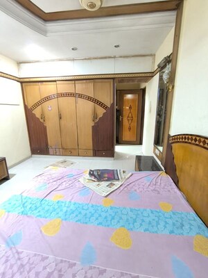 Bedroom in 2 BHK Apartment at Abrol Vastu Park, Malad West – for Rent