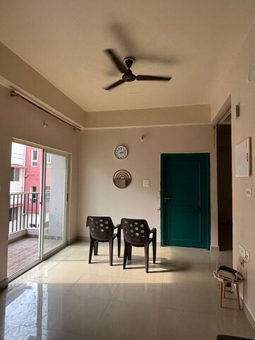 Furnished Amenities in 3 BHK Builder Floor at 6 Mile – for Rent
