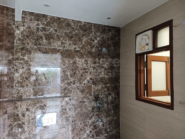 Attached Bathroom, safdarjung enclave 2 Bedroom 1740 Sq.Ft. Builder Floor In Safdarjung Enclave Delhi 9763037