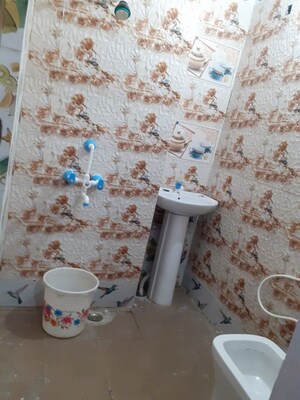 Bathroom in 1 RK Builder Floor at Patparganj – for Rent