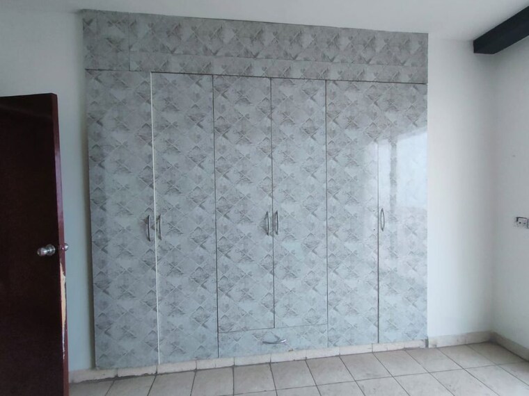 Room, ansal-royal-heritage 3.5 Bedroom 1815 Sq.Ft. Apartment In Sector 70 Faridabad 9763412