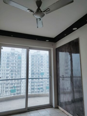 Room in 3.5 BHK Apartment at Ansal Royal Heritage, Sector 70 – for Sale