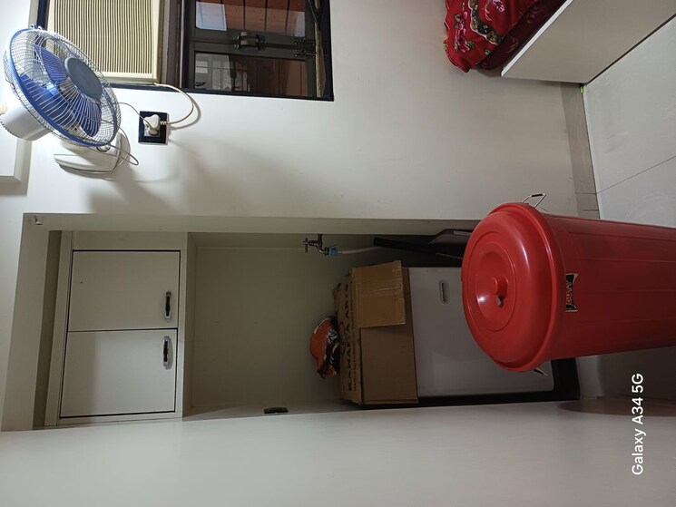 Room, kopar khairane 1.5 Bedroom 450 Sq.Ft. Apartment In Kopar Khairane Navi Mumbai 9763416