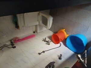 Bathroom in 1.5 BHK Apartment at Kopar Khairane – for Rent