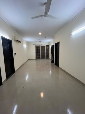 Room in 3 BHK Builder Floor at Ansal API Esencia, Sector 67 – for Rent