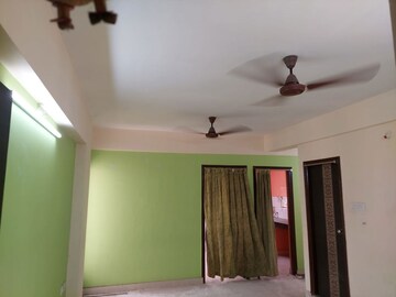 Room in 3 BHK Apartment at Jamuna Square, Birati – for Sale