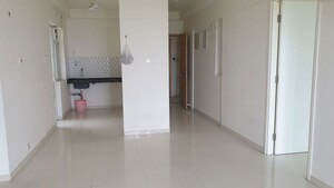 Room in 3 BHK Apartment at Godrej Hillside, Mahalunge – for Rent