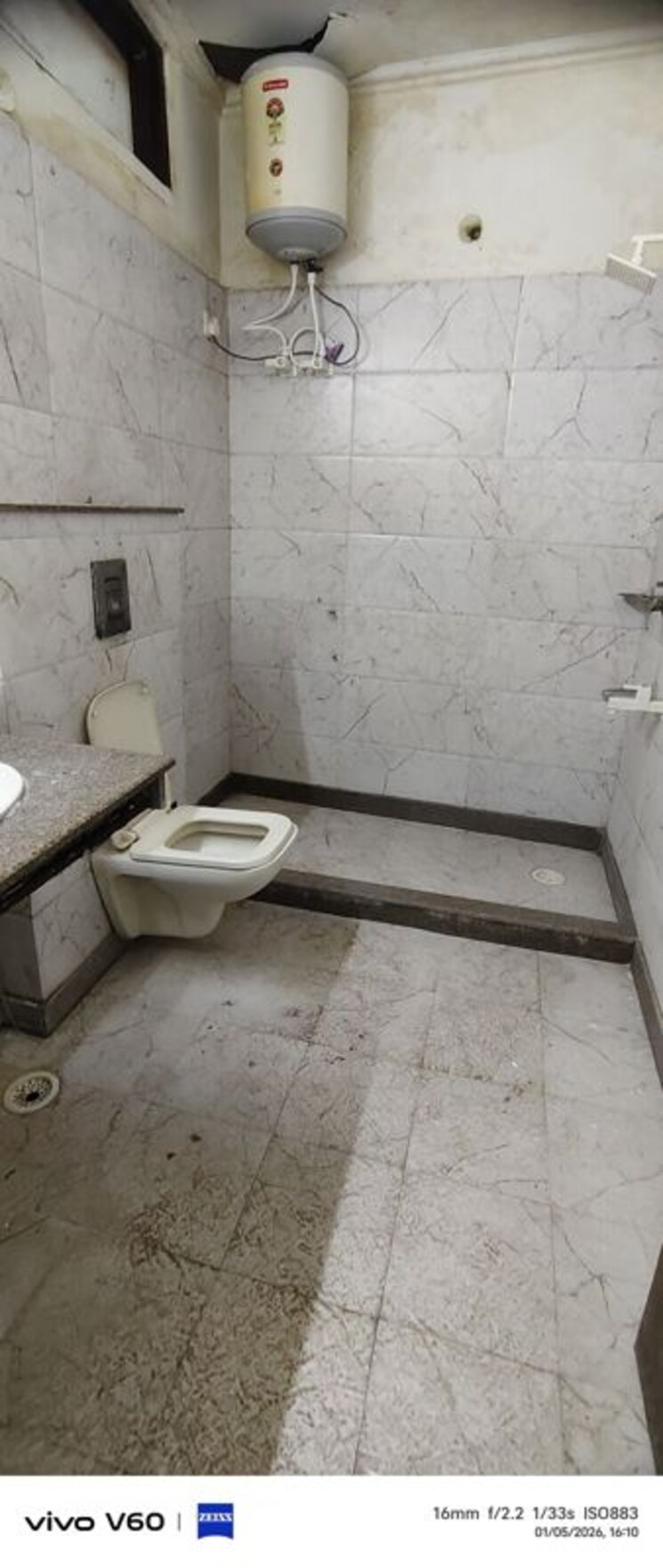 Bathroom, rwa-apartments-sector-51 3 Bedroom 300 Sq.Mt. Independent House In Sector 51 Noida 9763537