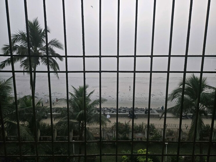 Balcony, platinum-life 2 Bedroom 780 Sq.Ft. Apartment In Andheri West Mumbai 9759677