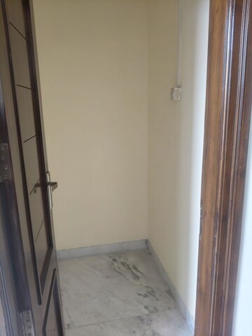 Building Lobby in 2 BHK Independent House at Sector 17 – for Rent