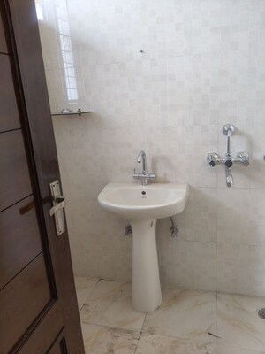 Bathroom in 2 BHK Independent House at Sector 17 – for Rent