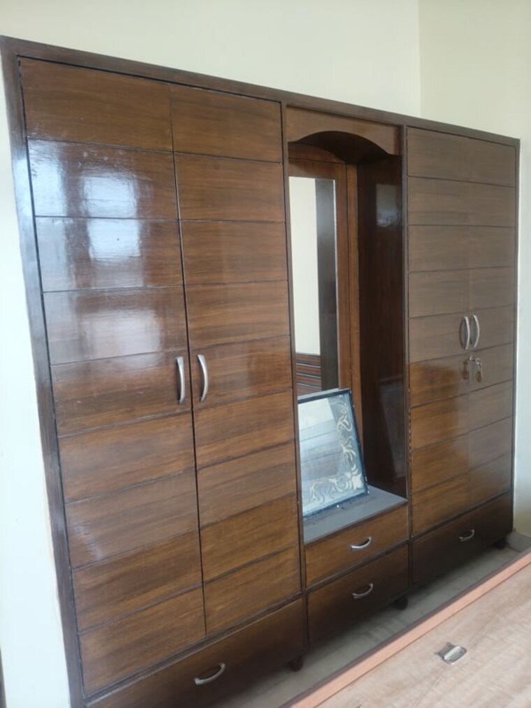 Room, sector 17 2 Bedroom 850 Sq.Ft. Independent House In Sector 17 Panchkula 9763548