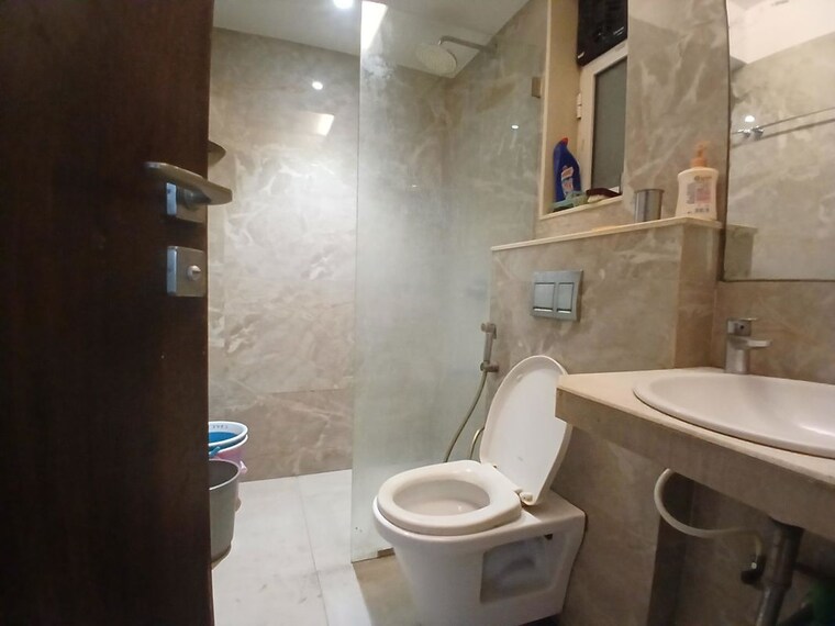 Bathroom, andheri-chs 3 Bedroom 1180 Sq.Ft. Apartment In Andheri West Mumbai 9763560