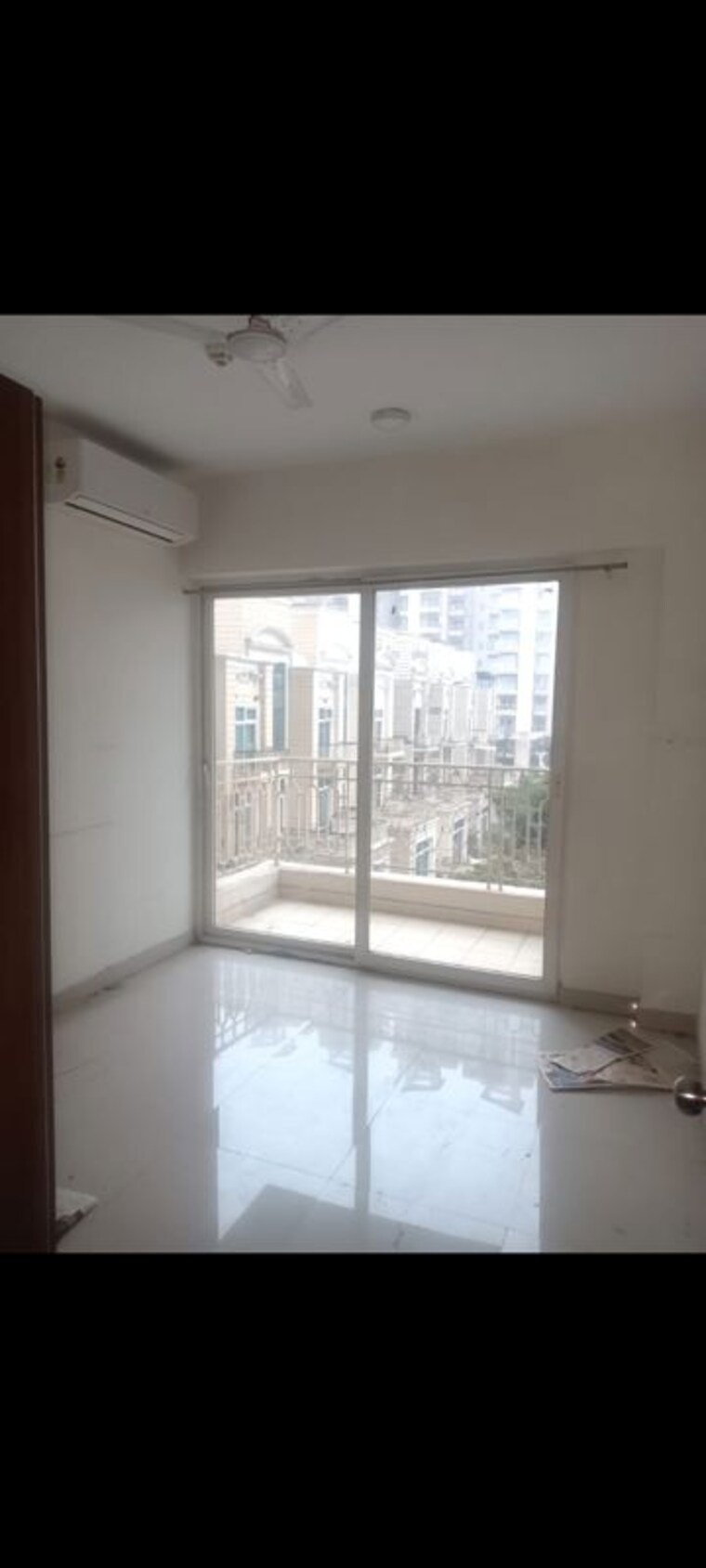 Room, mahagun-mirabella 2 Bedroom 847 Sq.Ft. Apartment In Sector 79 Noida 9763571