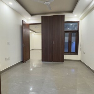 Room in 3 BHK Builder Floor at Chattarpur – for Rent