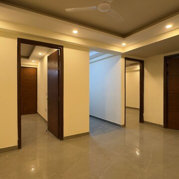 Room in 3 BHK Builder Floor at Chattarpur – for Rent