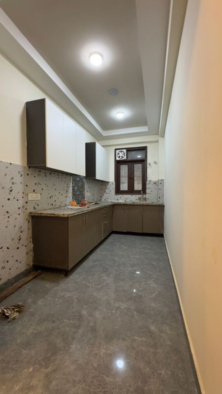 Kitchen, chattarpur 3 Bedroom 1250 Sq.Ft. Builder Floor In Chattarpur Delhi 9763601