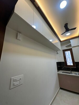 Furnished Amenities in 3 BHK Builder Floor at RPS Palm Drive, Sector 88 – for Sale