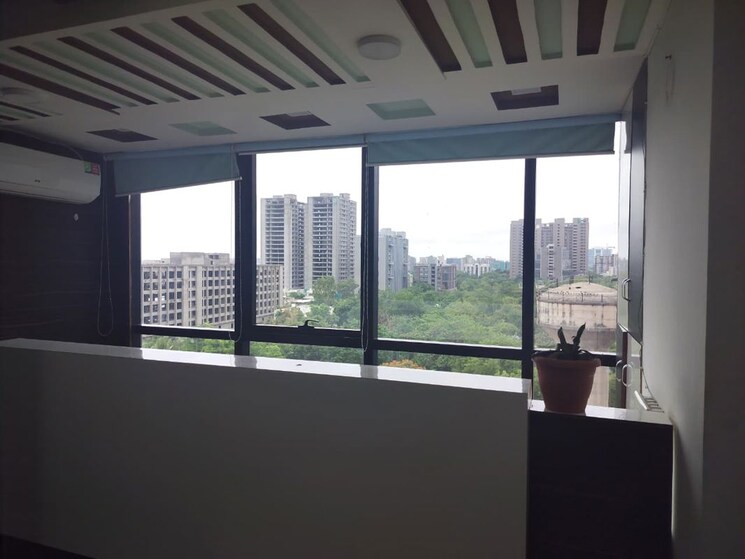 Room, shivalik-shilp Commercial Office Space 574 Sq.Ft. In Sanidhya Ahmedabad 9763873