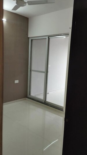 Room in 2 BHK Apartment at Vasupujya Neco Beaumont, Nibm Annexe – for Rent