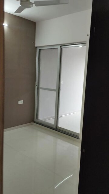 Room in 2 BHK Apartment at Vasupujya Neco Beaumont, Nibm Annexe – for Rent