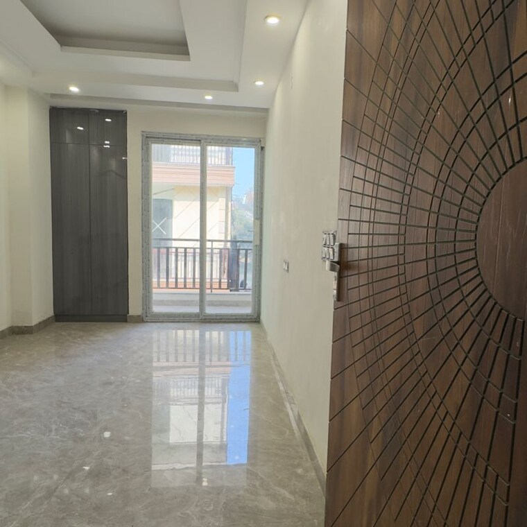 Room, chattarpur 3 Bedroom 1300 Sq.Ft. Apartment In Chattarpur Delhi 9764029