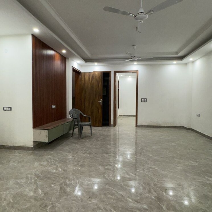 Room, chattarpur 3 Bedroom 1300 Sq.Ft. Apartment In Chattarpur Delhi 9764029