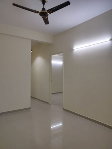 Room in 2 BHK Apartment at Conscient Habitat 102, Sector 102 – for Sale