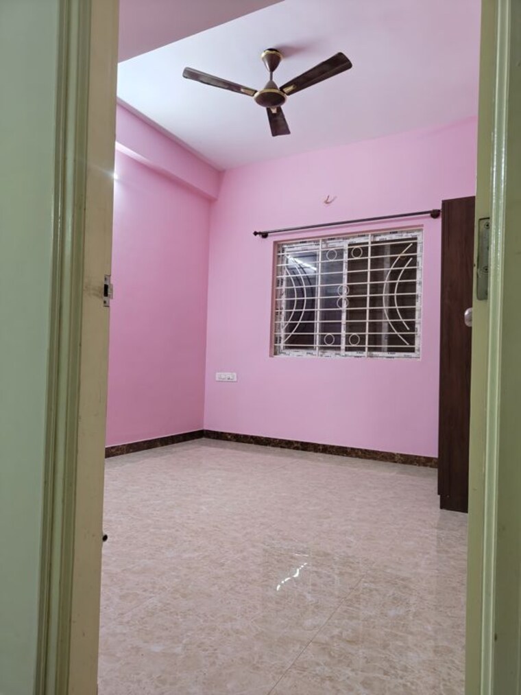 Room, hegde nagar 2 Bedroom 1200 Sq.Ft. Independent House In Hegde Nagar Bangalore 9750711