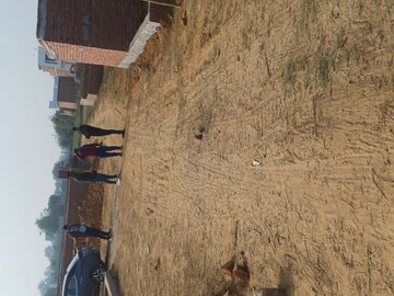  Plot For Sale in Nacholi