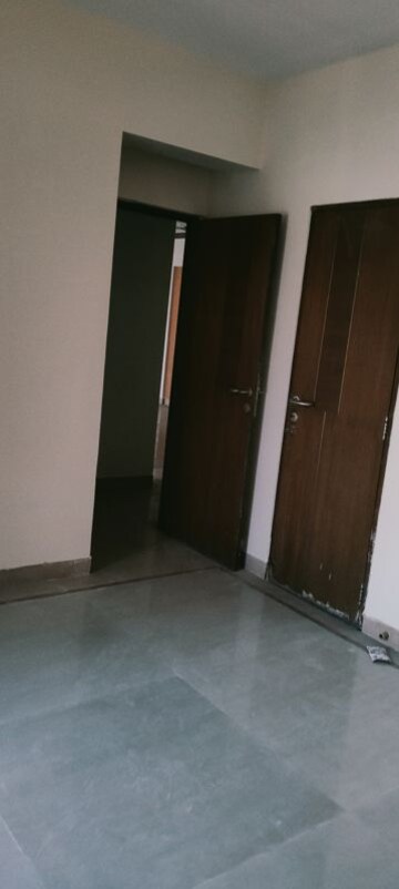 Building Lobby in 2 BHK Apartment at Sahyadri Apartment Malad, Malad East – for Sale