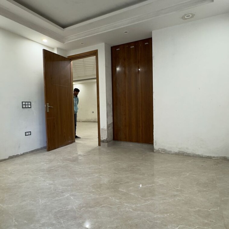 Room, chattarpur 4 Bedroom 2000 Sq.Ft. Apartment In Chattarpur Delhi 9764170